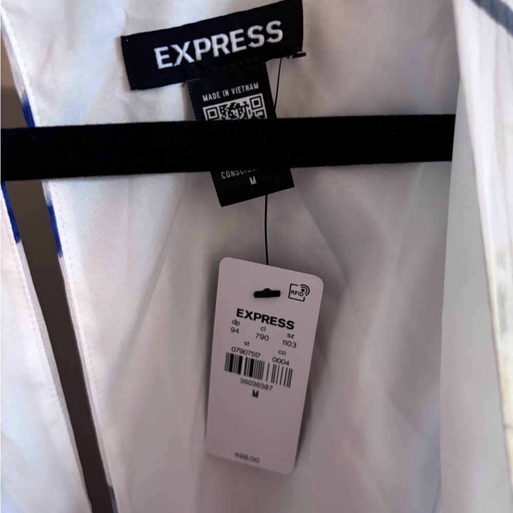 Express Romper - Picture 2 of 4